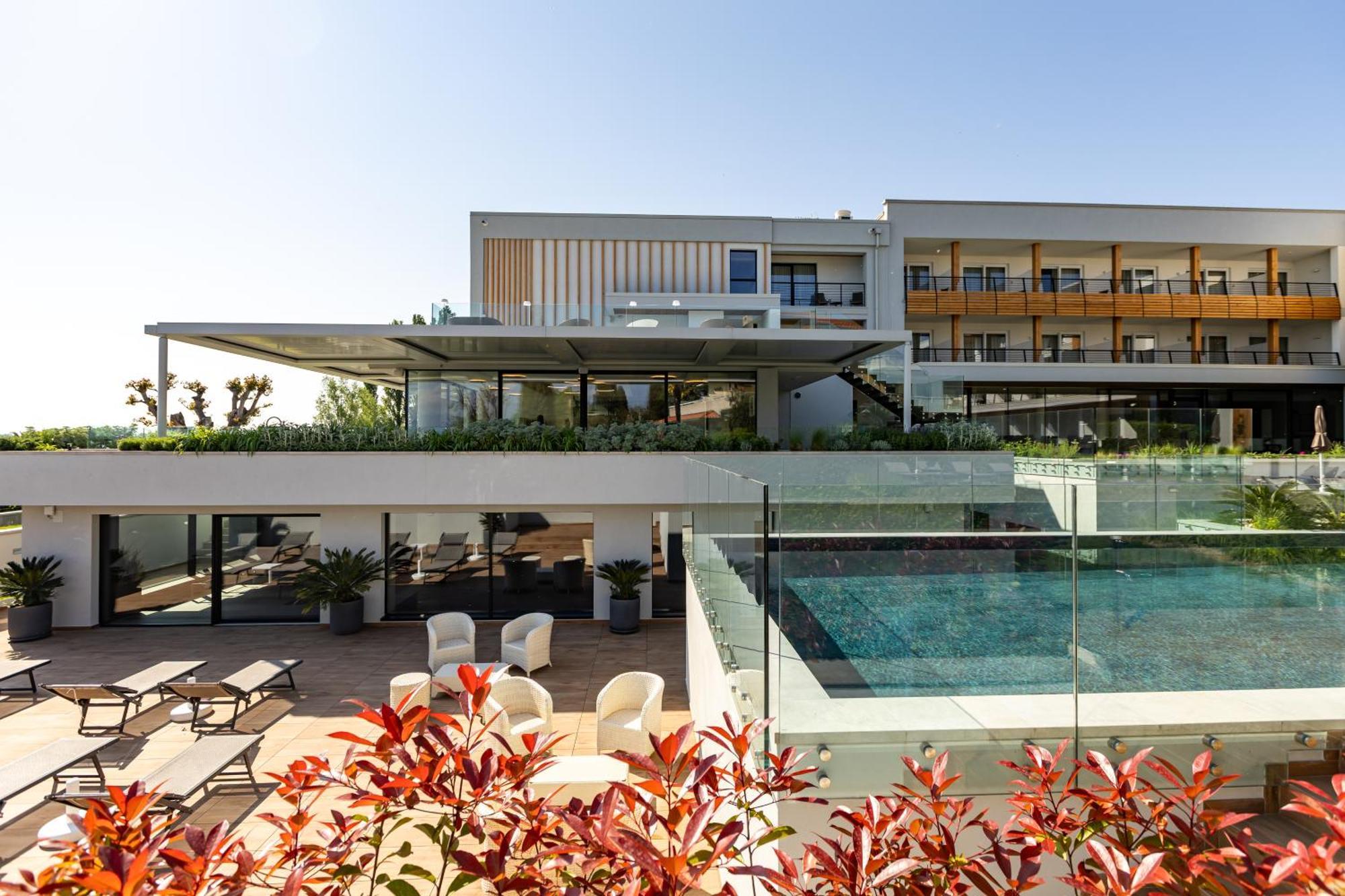 Hotel Europa Σιρμιόνε Εξωτερικό φωτογραφία
