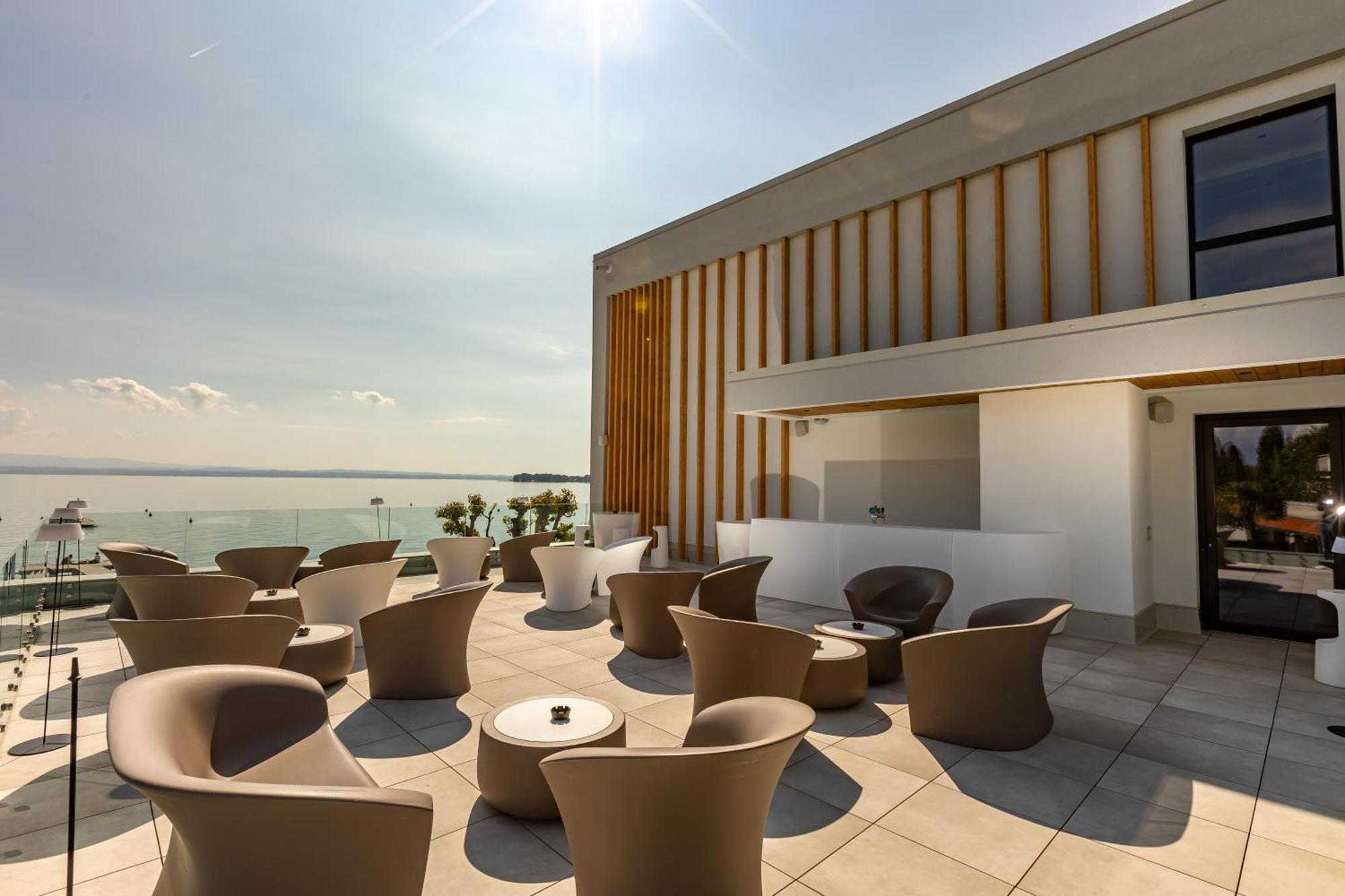 Hotel Europa Σιρμιόνε Εξωτερικό φωτογραφία